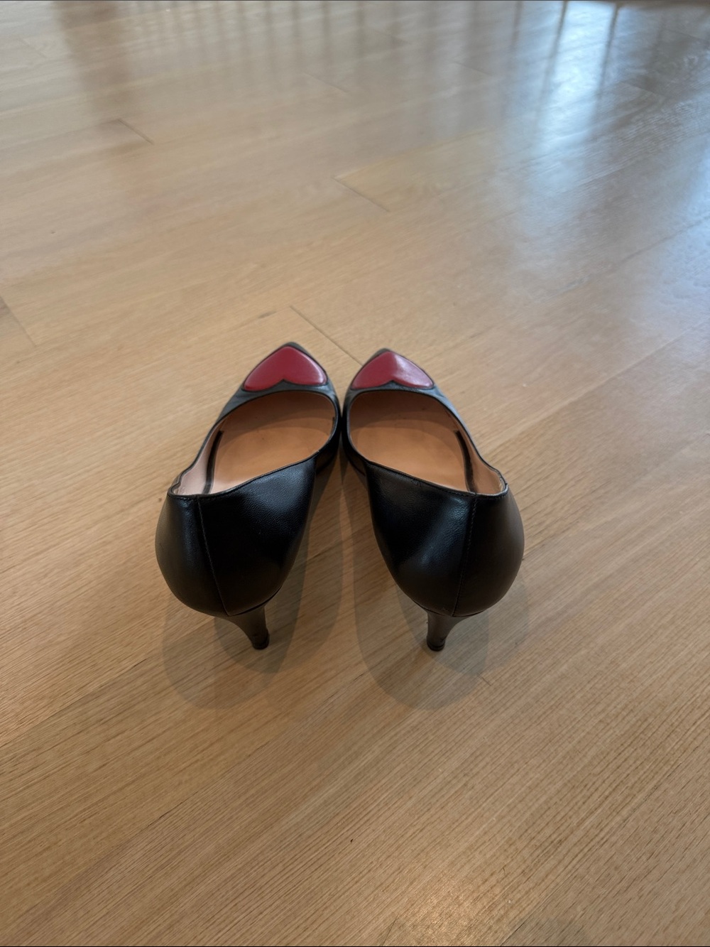 Gucci Black Leather Pointed Pumps with Red Heart Accent - Picture 3 of 4